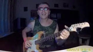 Бережёного бог бережёт 