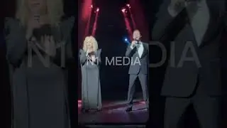 Кто знает с кем это в дуэте поёт Лариса Долина? Нравится? 🧐 