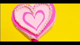 SUPERBE ! Décoration de stylos roses en carton 