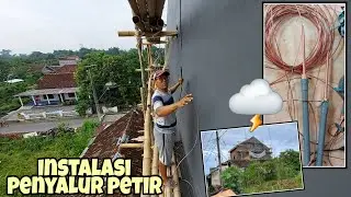 PASANG PENANGKAL PETIR DI ATAP LANTAI 2