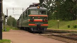 [БЧ] Электровоз ВЛ80с-2529 нa о.п. Мачулищи / [BCh] VL80s-2529 passing Machulishi stop