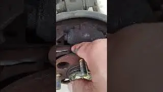 cómo cambiar frenos traseros en un Honda Civic 2004 ex