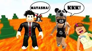 A NATASHA PANDA ME JOGOU NA LAVA! Roblox - The Floor is LAVA!