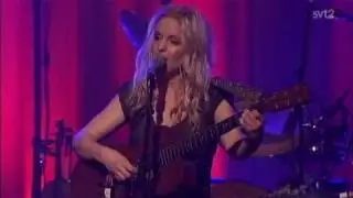Jul i Folkton (Sofia Karlsson solo) - Tre vita duvor (Cassels, 2009)