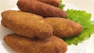 Juicy CUTLETS Homemade from CHICKEN minced meat with a crispy crust.