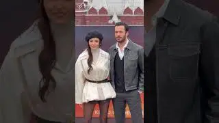 Барыш Ардуч и Ханде Эрчел в Москве на премьере фильма😍Смотри «Оставь это ветру» в кино с 6 февраля