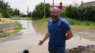 Жители некоторых улиц в Старом городе вновь уходят под воду, на этот раз заливает питьевой 1