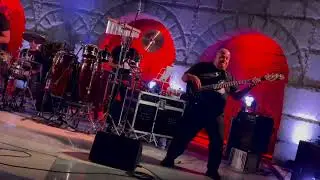 Neri a Metà Official - A testa in giù