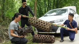 The kind man came to help buy pigs, chickens, ducks, visit Mr. and Mrs. Vang Hoa , Sell watermelons
