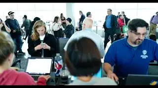 Leica Q2 Cinematic 4K Video: Oakland Airport Video Street Photography