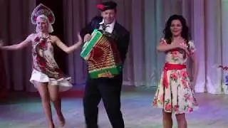 Отплясываю ноги с гармонью вместе.Жесть!