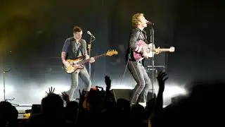 Coldplay live at Cruzan Amphitheatre in Florida - 2009-05-15 - (Audience)