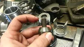 какая то хитрая просечка, с хитрой гайкой