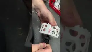 EXCLUSIVE - Milwaukee 20pce Hole Dozer Hole Saw Kit (49224170)