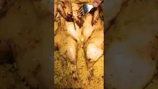 Курочка с рисом в духовке.