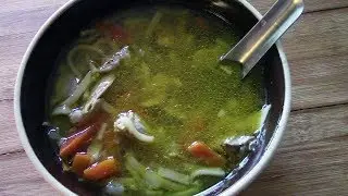 Куриный суп лапша, вкуснейший. Чо ПОХАВАТЬ.  