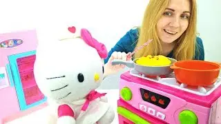 Новые видео с игрушками для детей. Китти наводит порядок