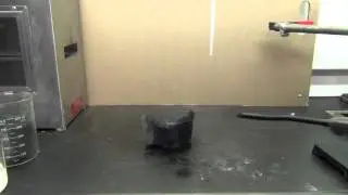 Spraying water on smouldering steel wool - virtual laboratory