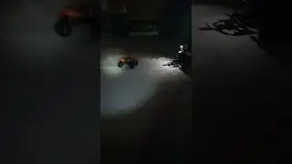 Радиоуправляемая машина x-maxx тянет