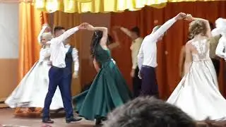 Танець 11 класу села 
