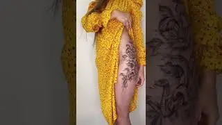 Татуировка на бедре | Цветы и змеи