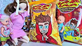 А4, ВАЛЕРКА И ЧУЖАЯ КАРТИНА😱😱🤣 Катя и Макс веселая семейка! Смешные куклы Барби истории ДАРИНЕЛКА ТВ