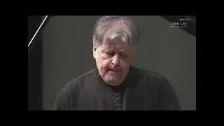 AG Music Andrei Gavrilov plays Mozart Fantasie d minor live in Tokyo