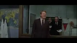 Не успел переодеться