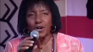Fundo de Quintal - Vai lá, vai lá (ft. Leci Brandão)