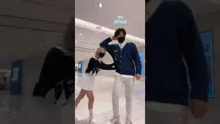 5’3 vs. 6’2 🤣 