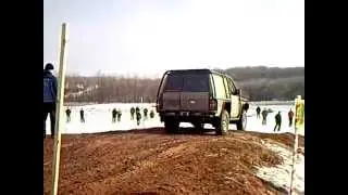 Nissan Patrol штурмует подъёмы...на грани