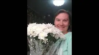 День рождения прошел, а подарки еще идут!!!! Мои два помощника!
