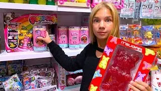 Гигантские ЖЕЛЕЙНЫЕ сладости и LOL Surprise ШОППИНГ