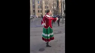 Мария Туркина - фланкировка шашкой / Maria Turkina - saber jigging