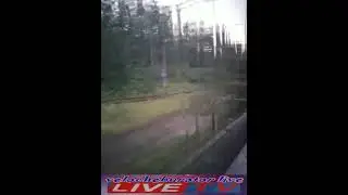 от печальных новостей даже небо плачет по стеклу