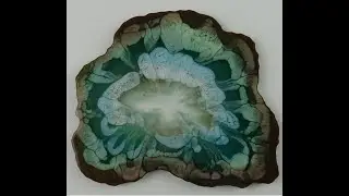 (51) Geode onderzetters zonder glitters. Epoxy met micapowder: Bronze brown/green/white.