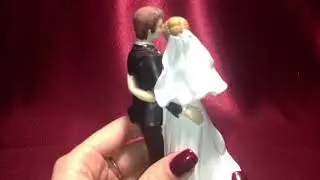 1053 Фигурка на свадебный торт