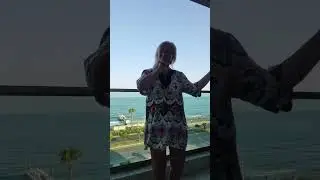 Море, танцы в 6 утра)