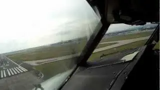 Landing in Frankfurt on 25L - Cockpit view in the B737-800