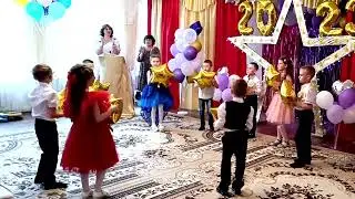 Снова в этом зале звезды засияли  - танец
