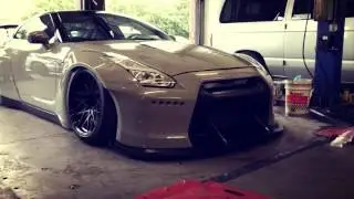 2015 Rocket Bunny GTR bagged by CVT Designs