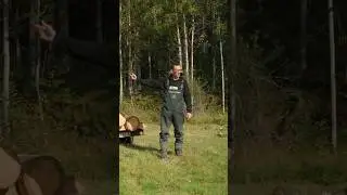 АКАДЕМИК СТРОИТ НАВЕСЫ НА ХУТОРЕ