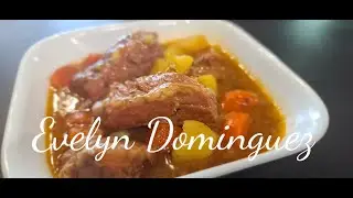 Guiso de Carne de Res con hueso super tierna