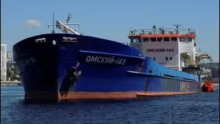 Экскурсия по мостику теплохода «Омский»