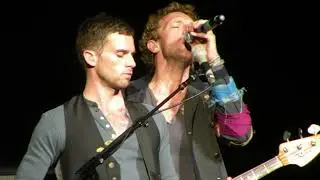 Coldplay live at Wells Fargo Arena in Iowa - 2009-06-12 - (Audience)