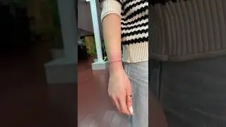 Минитату в виде браслета на руке