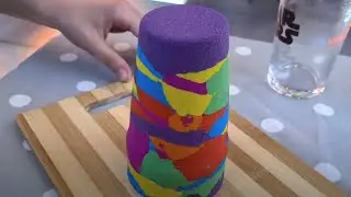 Kinetic sand: multicolor tower