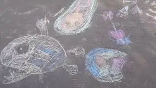 Сегодня отмечаем День рисования на асфальте
