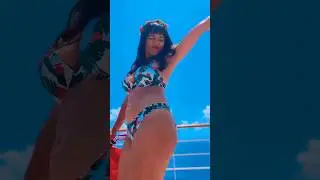 Indian bikini beauty Reetika bhandari 