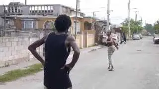 GULLY BAP DISS UP ALKALINE & BIG UP BOUNTY KILLA  LIVE INNA SEAVIEW GARDEN FALCON PH-2 DEC,2,2014